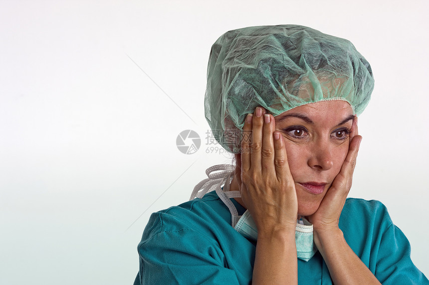 考虑外科手术的戏剧护士图片