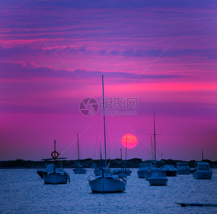 湖Formentera日落地标血管紫色海岸海滩小岛天空蓝色旅行旅游图片