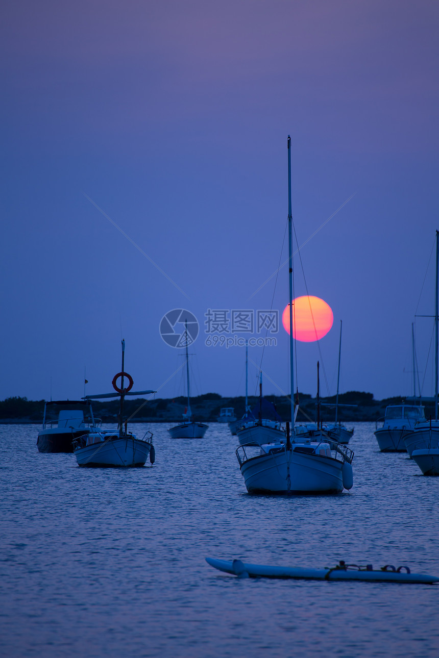 湖Formentera日落橙子海滩小岛地标旅游天空太阳海岸假期旅行图片