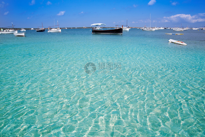 湖Formentera船太阳晴天海岸蓝色小岛假期海滩旅游天空旅行图片