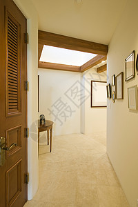家里的空走廊场景建筑学家庭房间镜框通道门厅空白入口天空背景图片