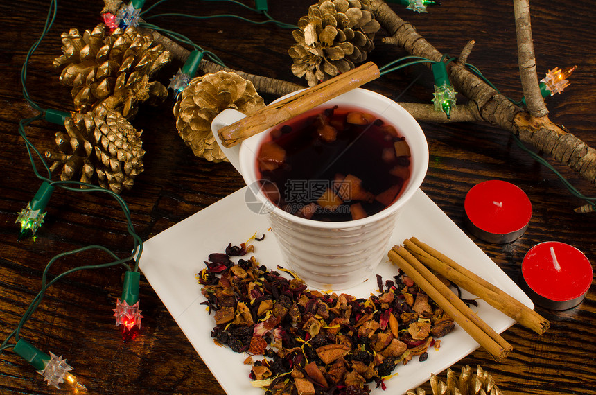 圣诞节饮料静物装饰品松果食物香味杯子肉桂草本果味水平图片
