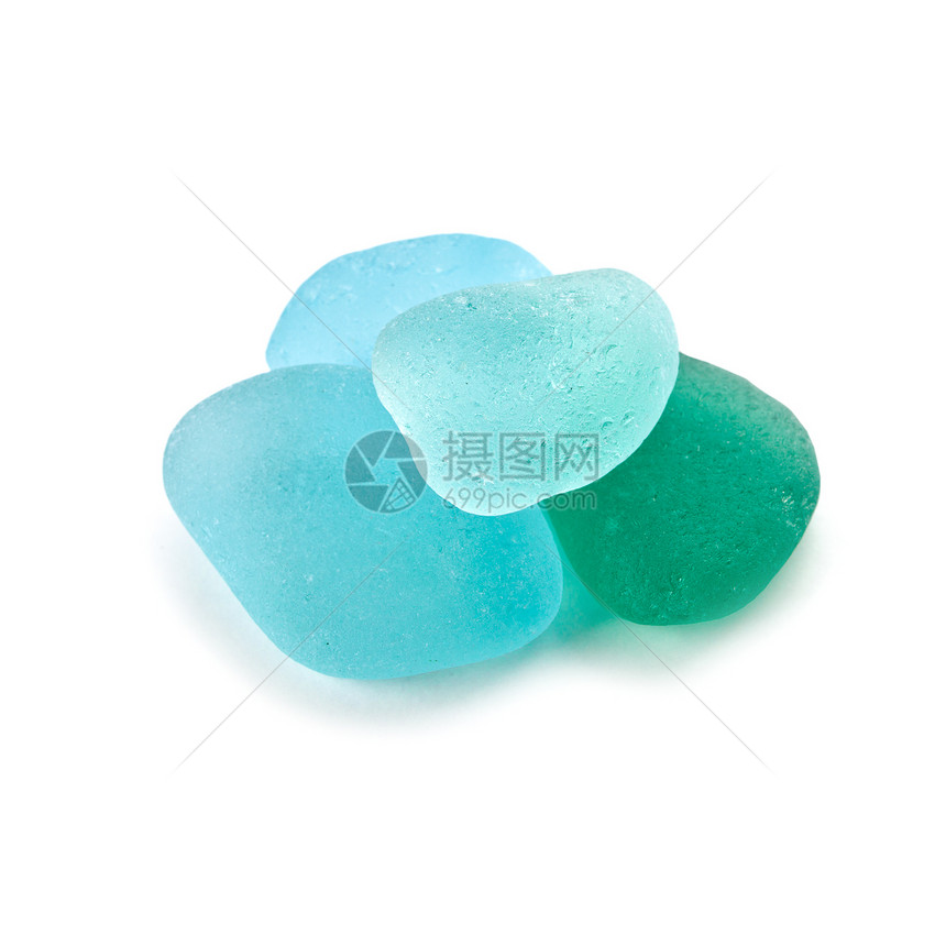 海上抛光的玻璃玻璃碎片石头水晶海滩卵石熏制蓝色破坏废料玻璃化大理石图片