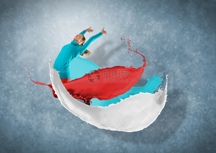 女性舞女舞蹈者 喷洒油漆运动牛仔裤杂技霹雳舞说唱行动蓝色休息艺术家舞蹈图片
