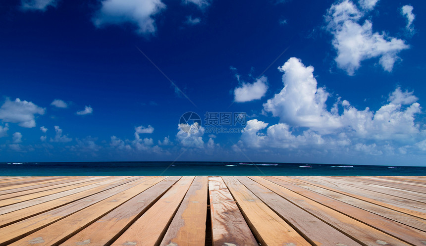 海 海地平线假期海岸线天空海景波纹海浪蓝色热带椰子图片