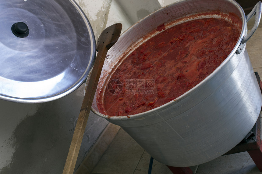 家里做番茄酱肉汁红色传统瓶子烹饪磁带盆地钢包市场乡村图片