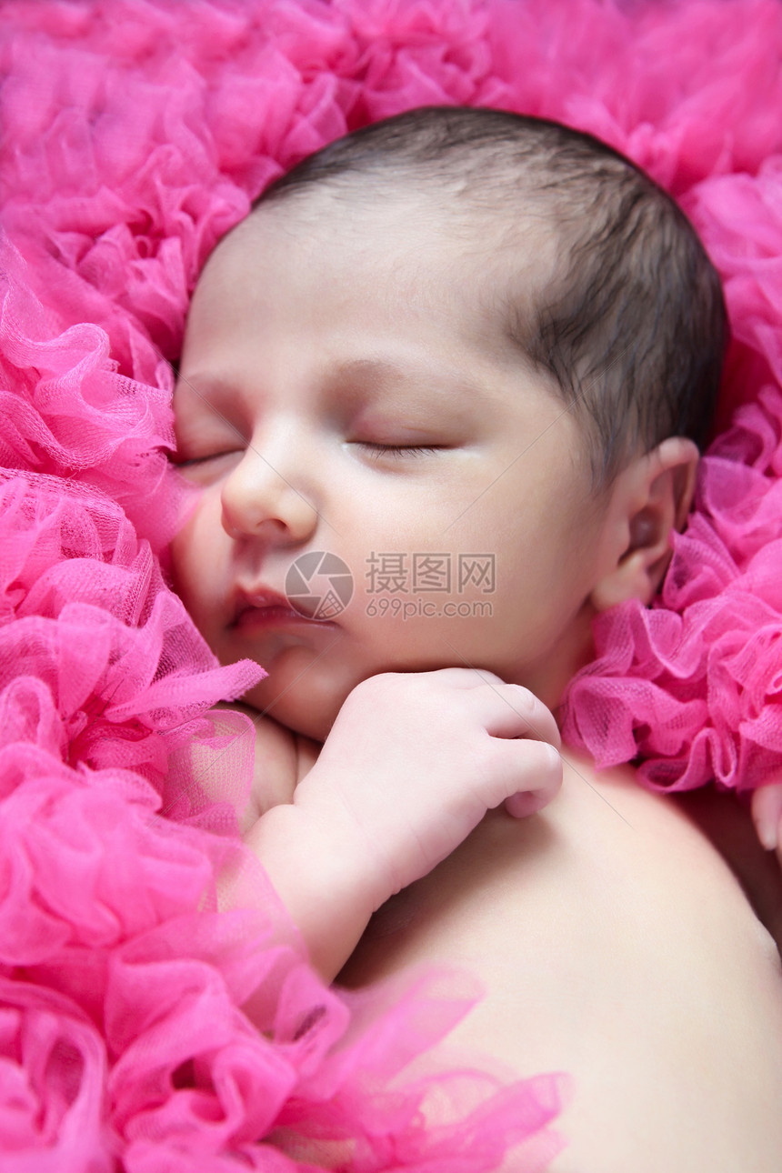 新生女婴婴儿睡眠说谎毯子午睡女儿孩子生活童年粉色图片
