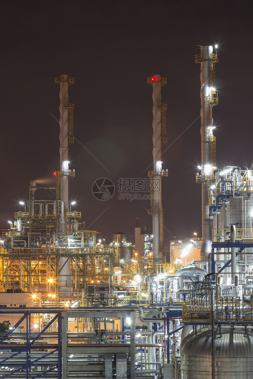 夜间工业工厂 夜间日落技术工程车站化学品活力商业全球力量石化图片