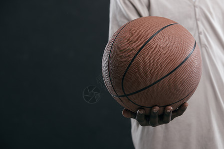 篮球男孩男生青年影棚运动种族水平青少年学生文化篮子背景图片
