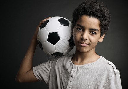 青少年足球足球运动员青年男孩孩子文化种族水平男生运动背景图片