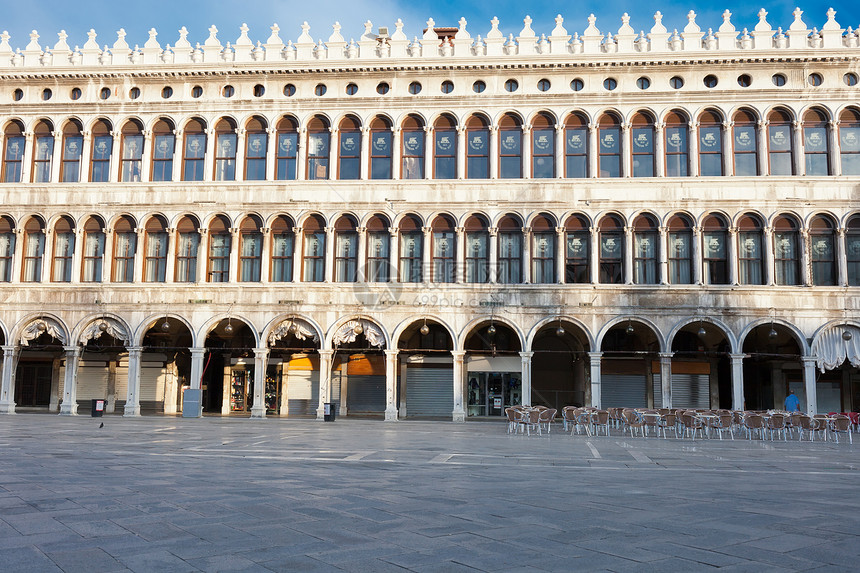 威尼斯Doge宫建筑景观地标城市旅行正方形历史蓝色房子广场图片