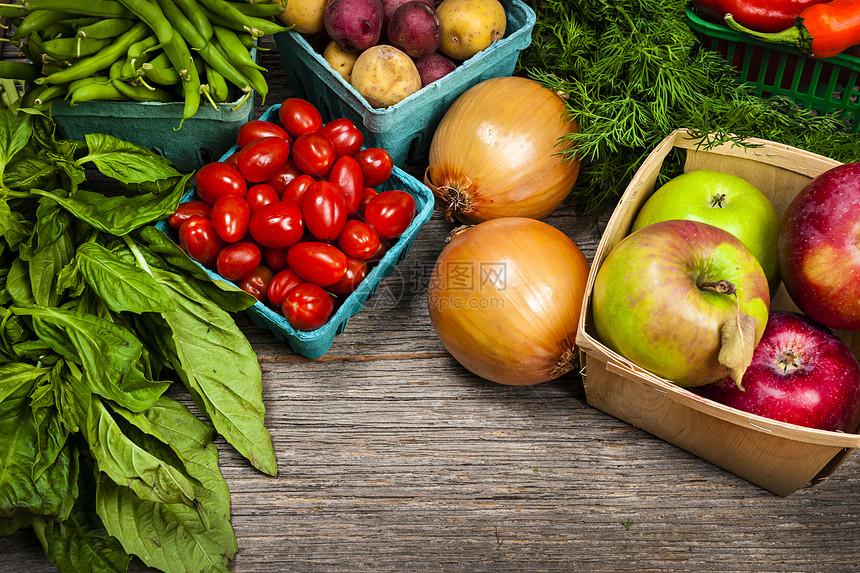 新鲜水果和蔬菜市场销售草药农民杂货胡椒豆子食物洋葱展示农贸市场桌子图片