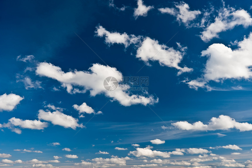 蓝蓝天空环境气氛晴天阳光空气自由气候太阳场景天气图片