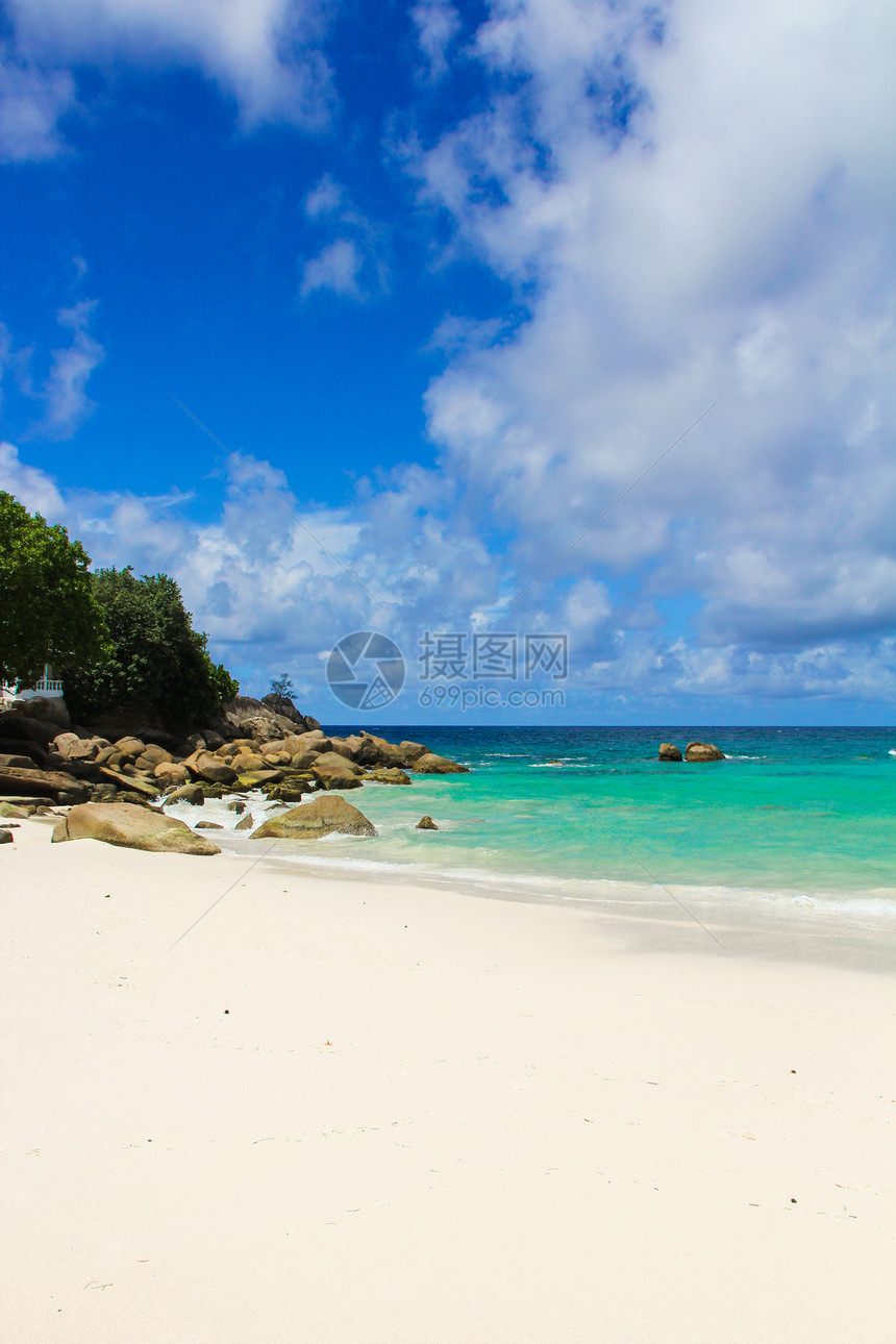 塞舌尔岛美丽奇特的热带沙滩图片