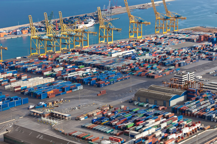 巴塞罗那港海洋货运后勤旅行商业货物运输港口贸易卸载图片