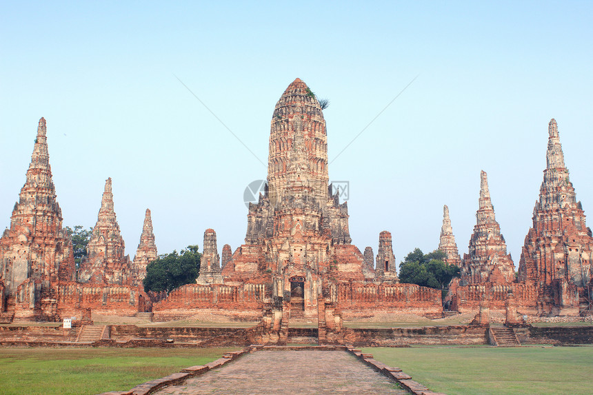 泰国Ayutthaya的Ruin砖墙寺旅游文化建筑学寺庙艺术佛塔旅行蓝色历史佛教徒图片