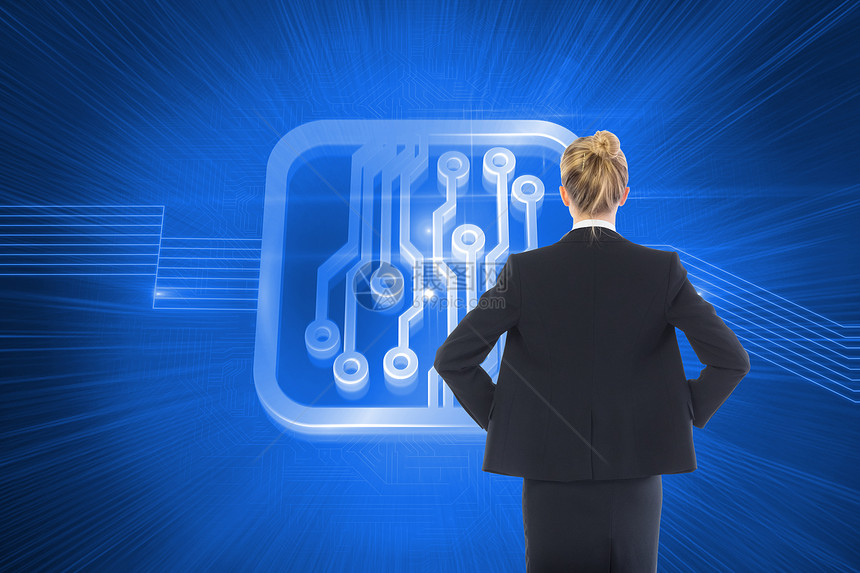 商业女商务人士的复合形象 她们用手站在臀部上商务女性蓝色女士套装技术人士辉光计算机未来派图片