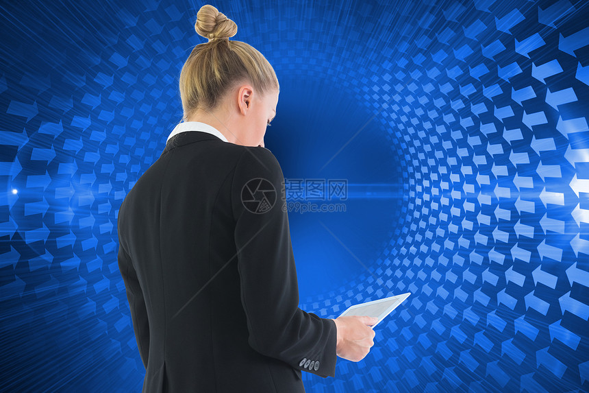 持有平板牌的女商务人士的综合形象辉光平板商务未来派螺旋女性计算机人士职业电脑图片