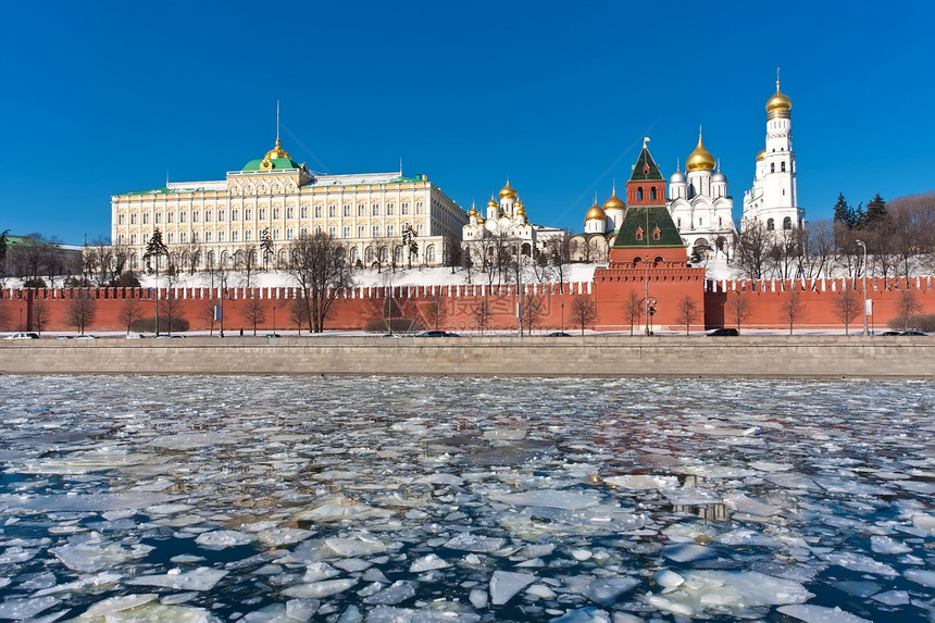莫斯科克里姆林宫蓝色红色景观历史建筑学城市大教堂旅行教会天空图片