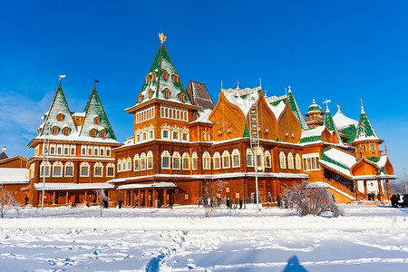 拉缅斯科耶俄罗斯伍德宫殿博物馆文化白色天空地标教会木头圆顶蓝色建筑学背景