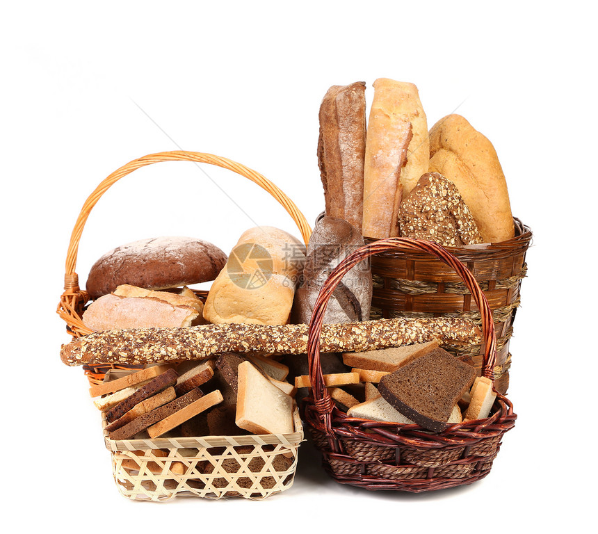 新鲜面包在篮子里图片