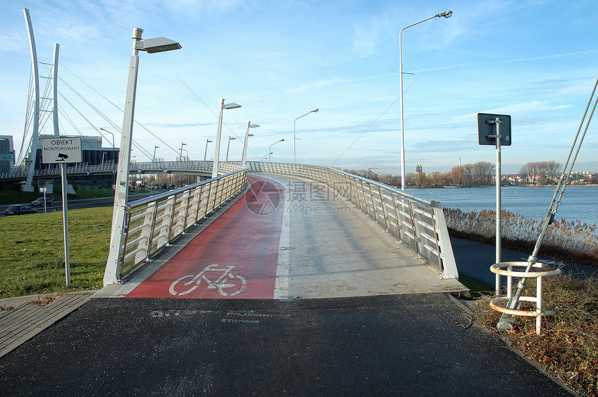步行和骑自行车桥行人街道技术灯笼旅行运输路面图片