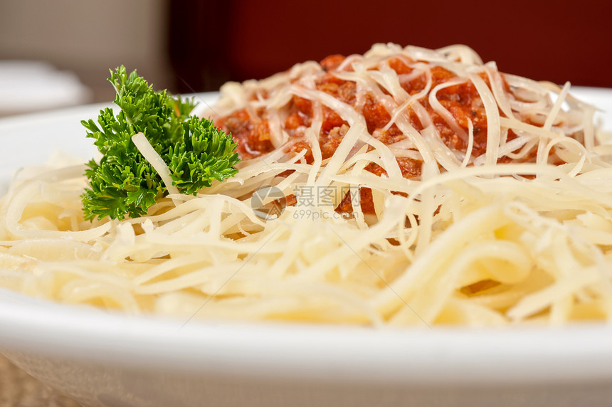 配肉的意大利面餐厅午餐面条厨房青菜营养香菜照片蔬菜美食图片