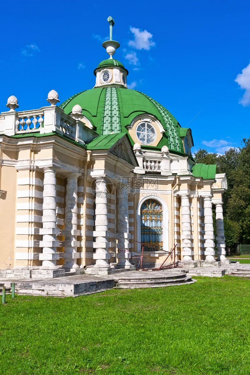 库斯科沃的格罗托教堂大厦天空石窟博物馆历史建筑学公园旅行建筑物住宅图片