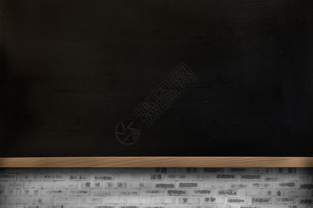 墙上的黑板计算机粉笔绘图白色课堂背景图片