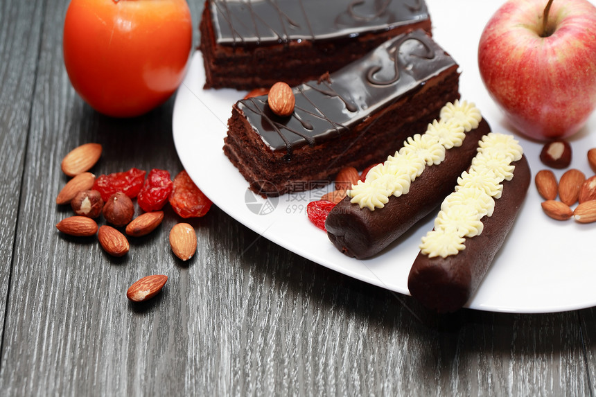 糖果和水果杏仁盘子坚果食物甜点糕点蛋糕多样性巧克力花生图片