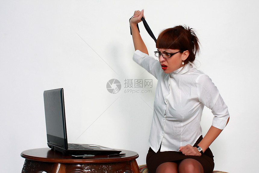 面临压力的女商务人士首席女性持有金融姿势焦虑职员职场雇主女士图片