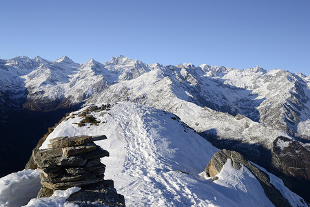 大山高山冬季景象背景图片