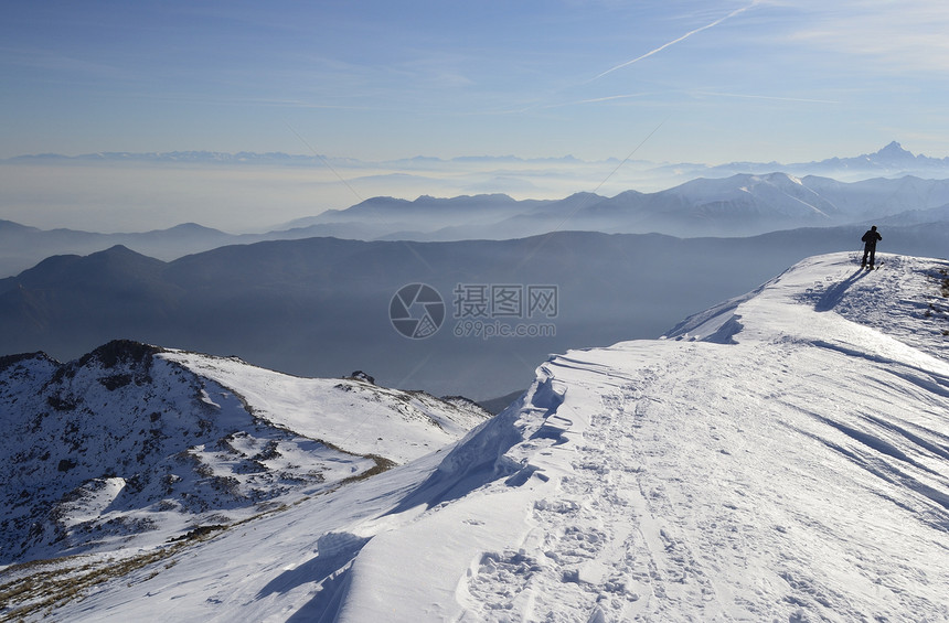 阿尔卑斯山登山图片