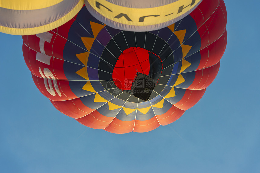 派斯图姆神庙山谷热空气气球聚集橙子乐趣天空旅行娱乐运动蓝色运输飞机闲暇图片
