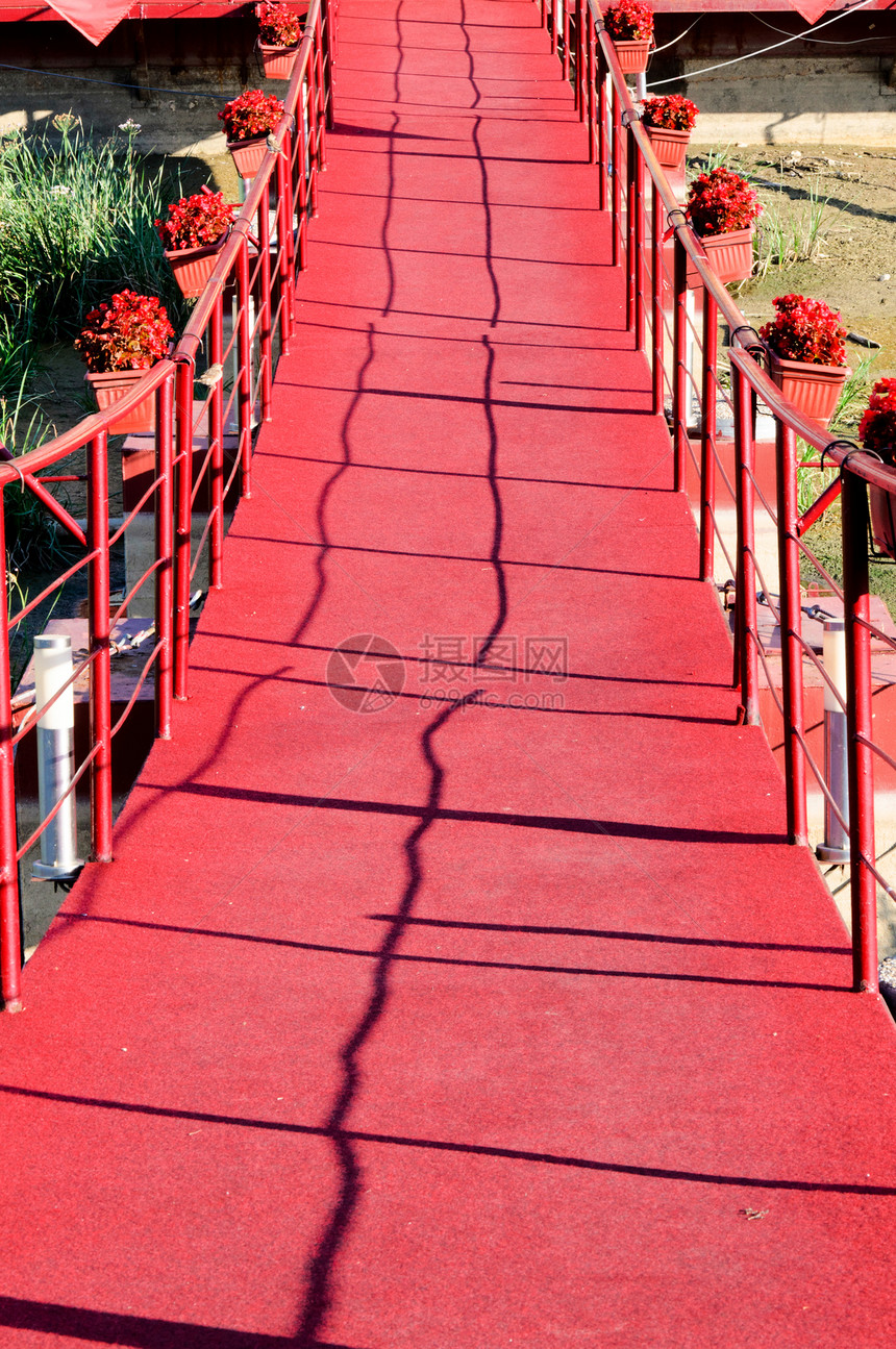 红地毯桥图片