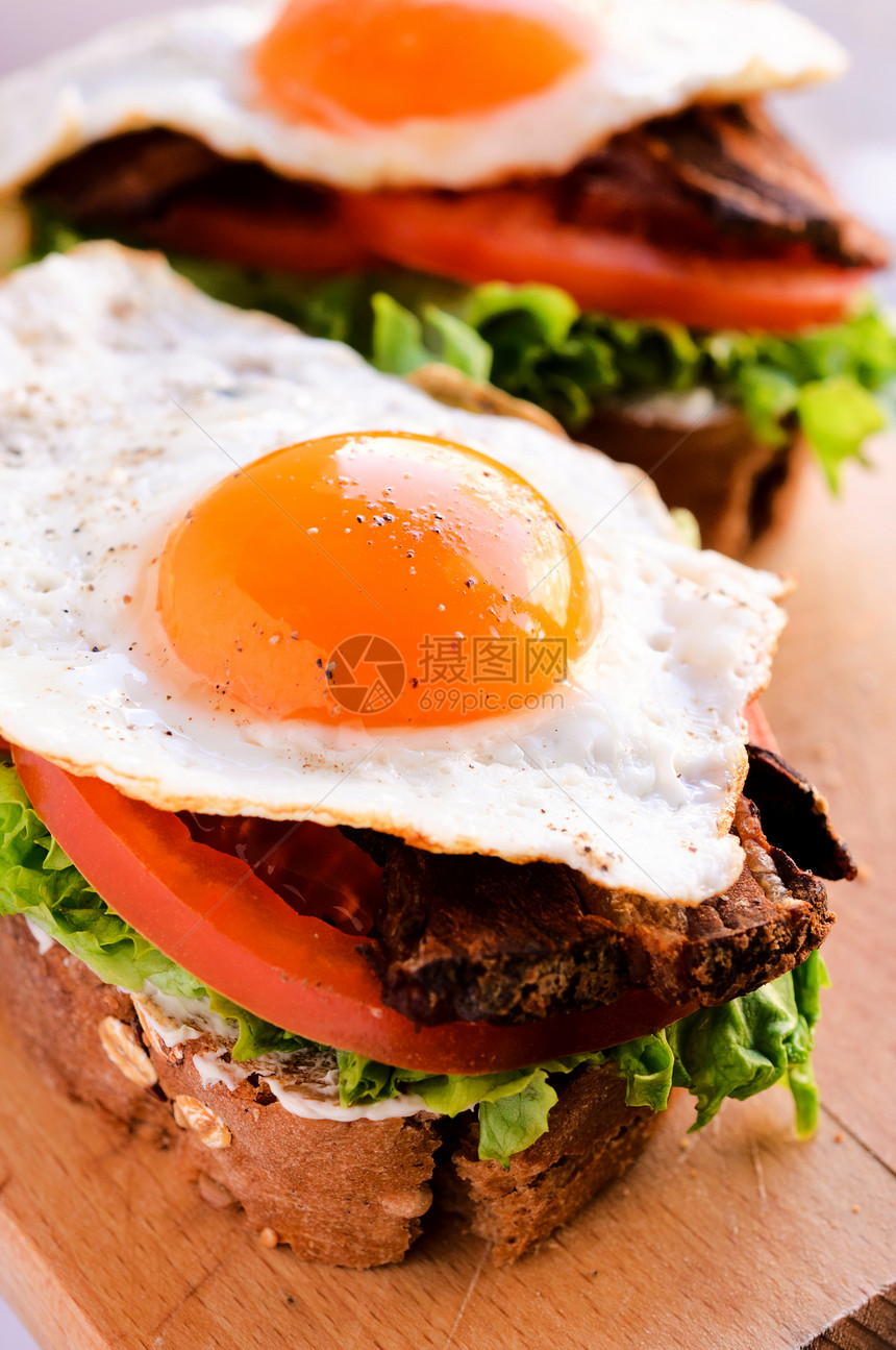 鸡蛋三明治早餐面包英语饼干美食食物油炸育肥芝麻种子图片