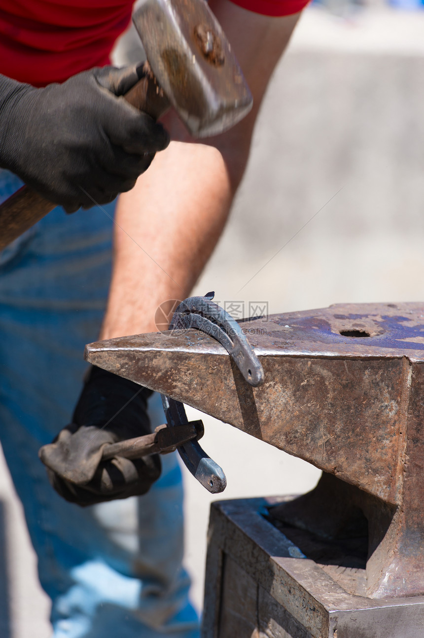 铁匠锉刀工具工匠锤子马蹄铁维修工艺手指三脚架爪子图片
