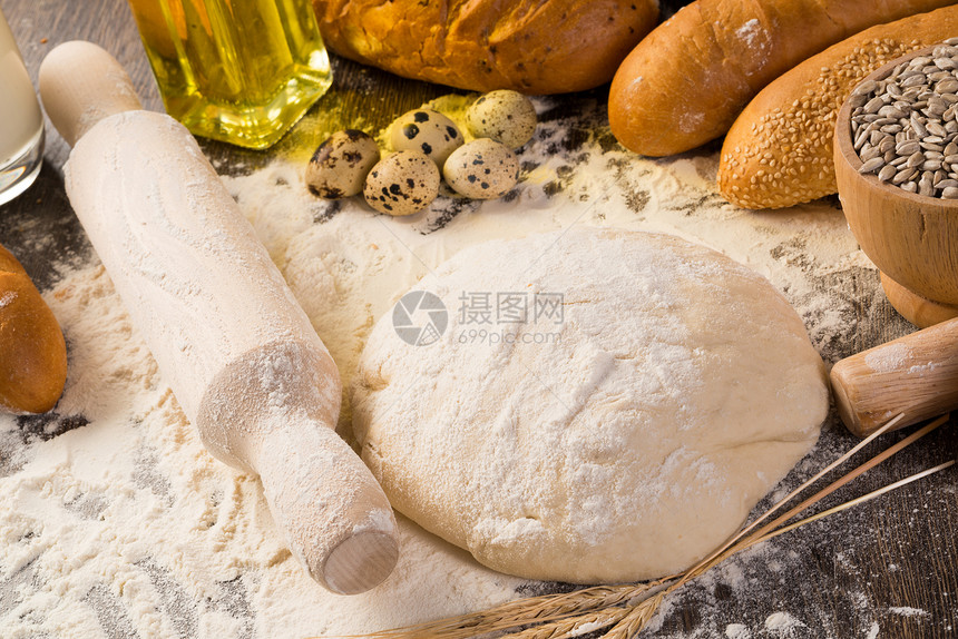 面粉 鸡蛋 白面包 小麦耳朵棒子厨房鹌鹑面包大麦酵母蛋糕早餐干旱酒吧图片