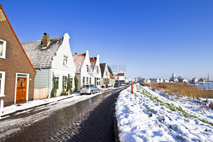 荷兰冬季典型的杜奇村Dururgerdam图片