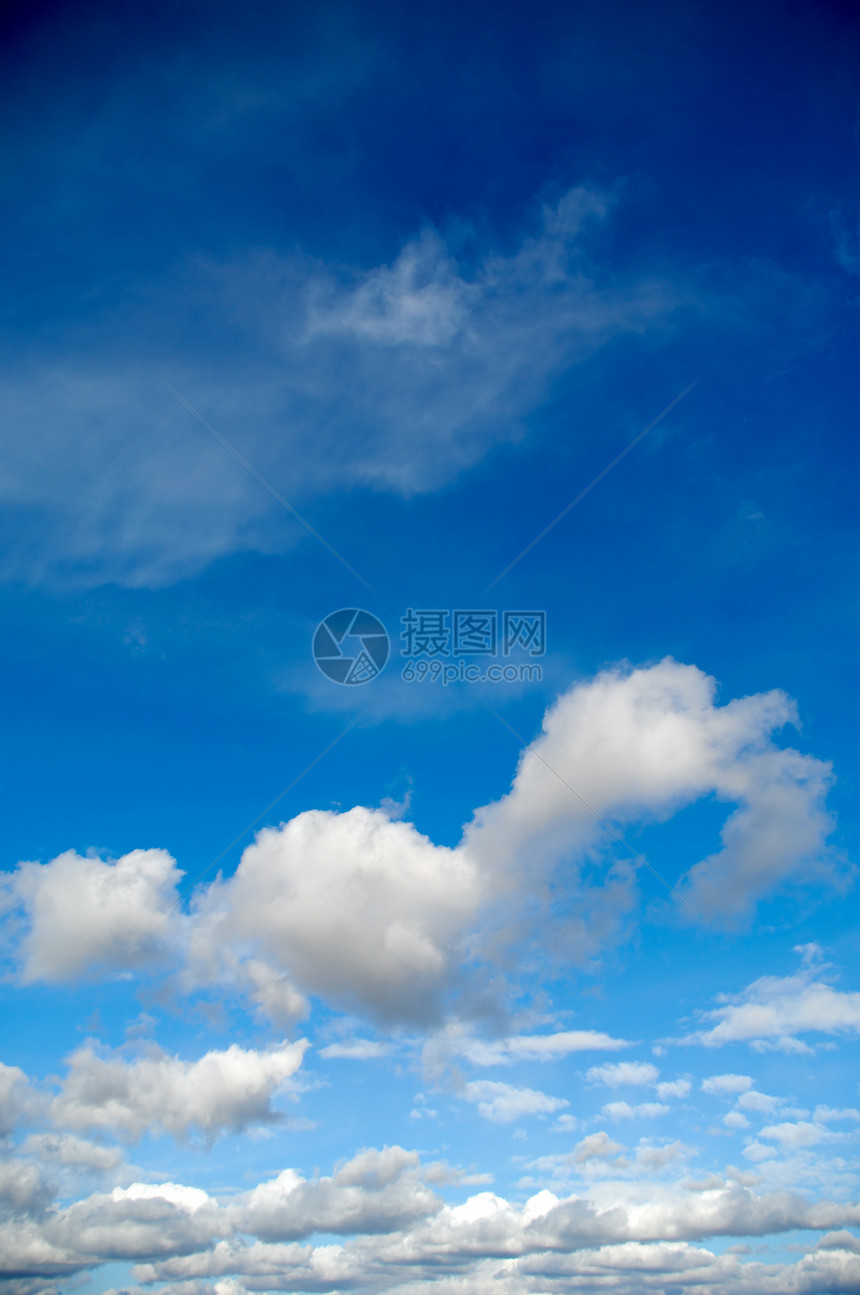 云云和天空天堂自由蓝色白色空气气氛天气风景多云气象图片