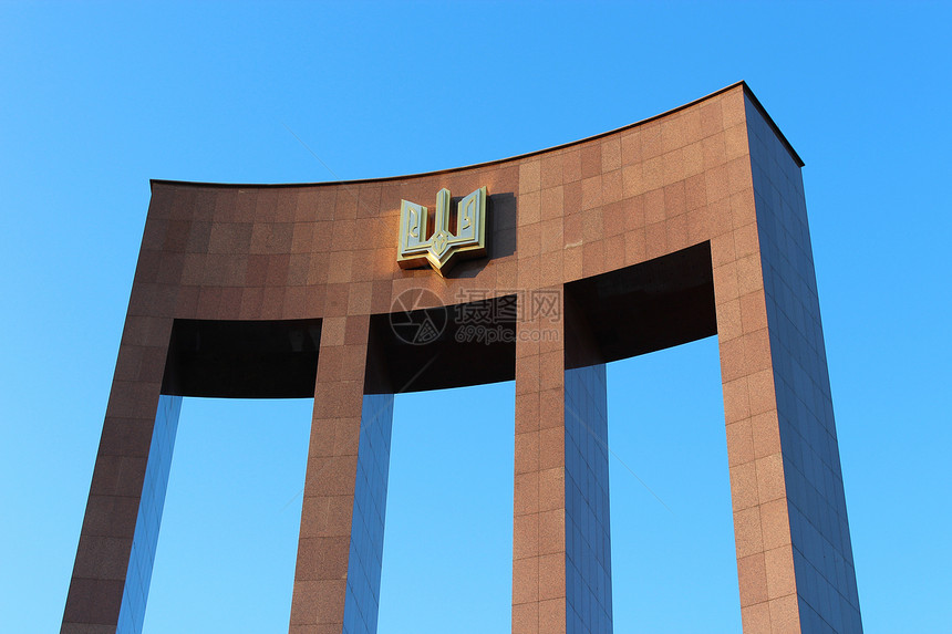 Lvov市三叉戟大纪念碑图片