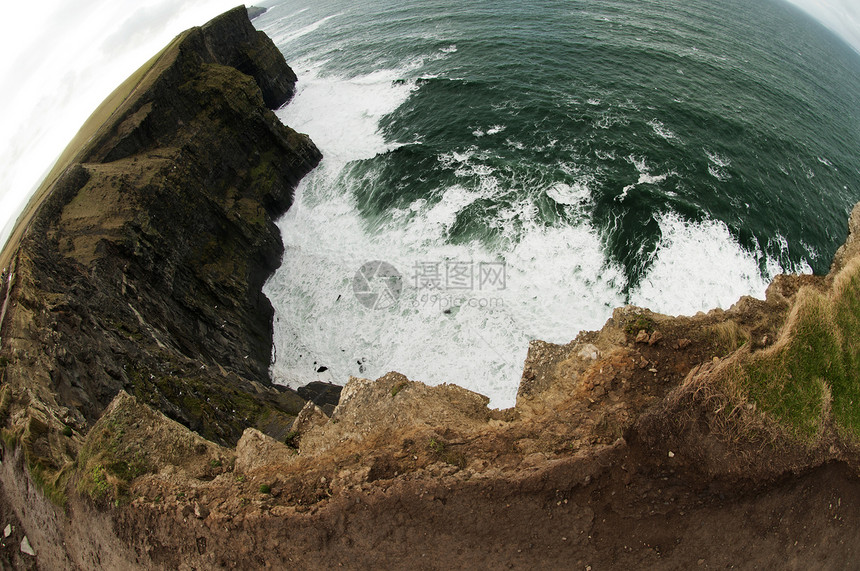 爱尔兰莫赫尔裂缝旅行人心历史警告小路地球海岸悬崖支撑旅游图片