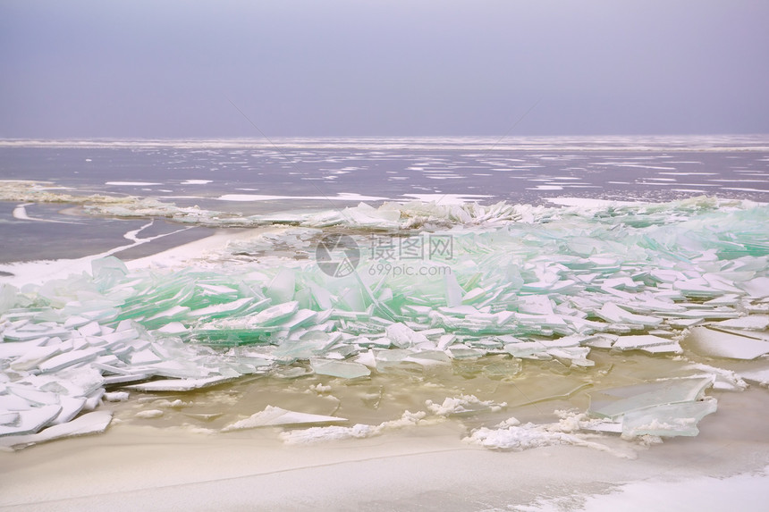北海的冰块图片