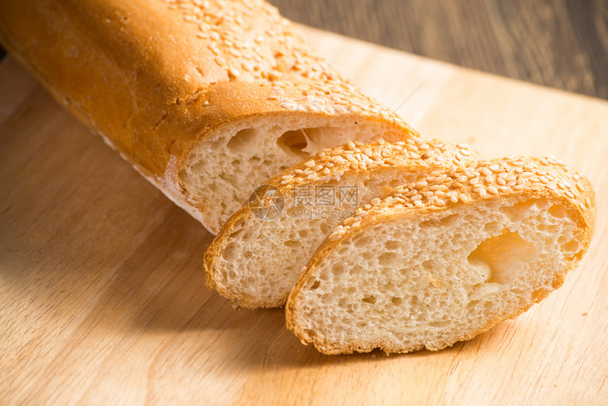 配谷物的切片面包营养小麦产品文化面粉小吃横截面食物面包师包子图片
