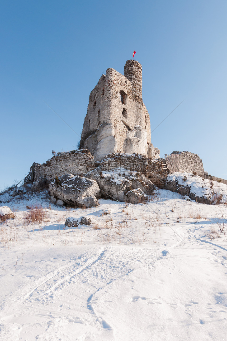 波兰中世纪城堡Mirow的废墟建筑地标观光据点堡垒石灰石旅行墙壁建筑学旅游图片