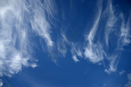 对比天空绿地环境农村电脑阳光绿色草地草原蓝色多云背景图片