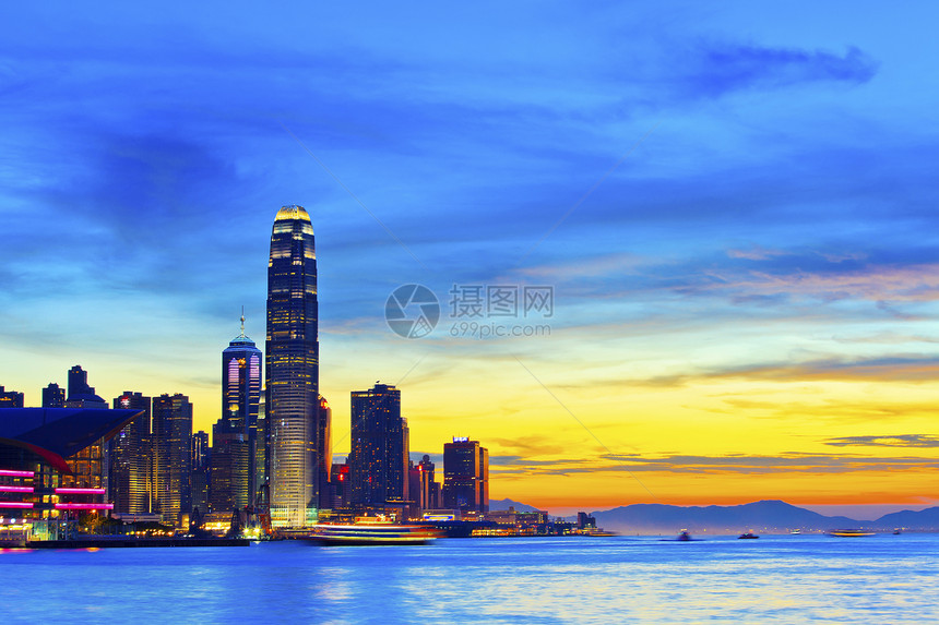 市中心香港日落旅游市中心码头建筑学场景摩天大楼经济城市旅行建筑图片