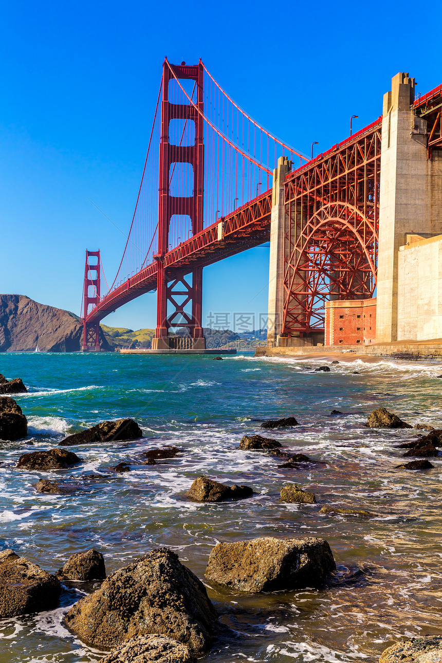 旧金山金门大桥 马歇尔海滩加利福尼亚州地标旅游电缆旅行蓝色海洋天空海滩建筑学市中心图片