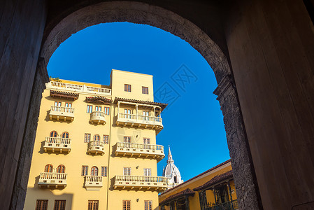 圣佩德罗克拉维蓝色的建筑物高清图片