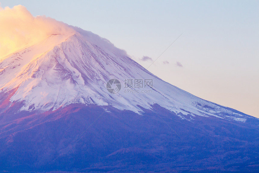 清晨藤山晴天日落公吨天空地标阳光天际爬坡云景火山图片